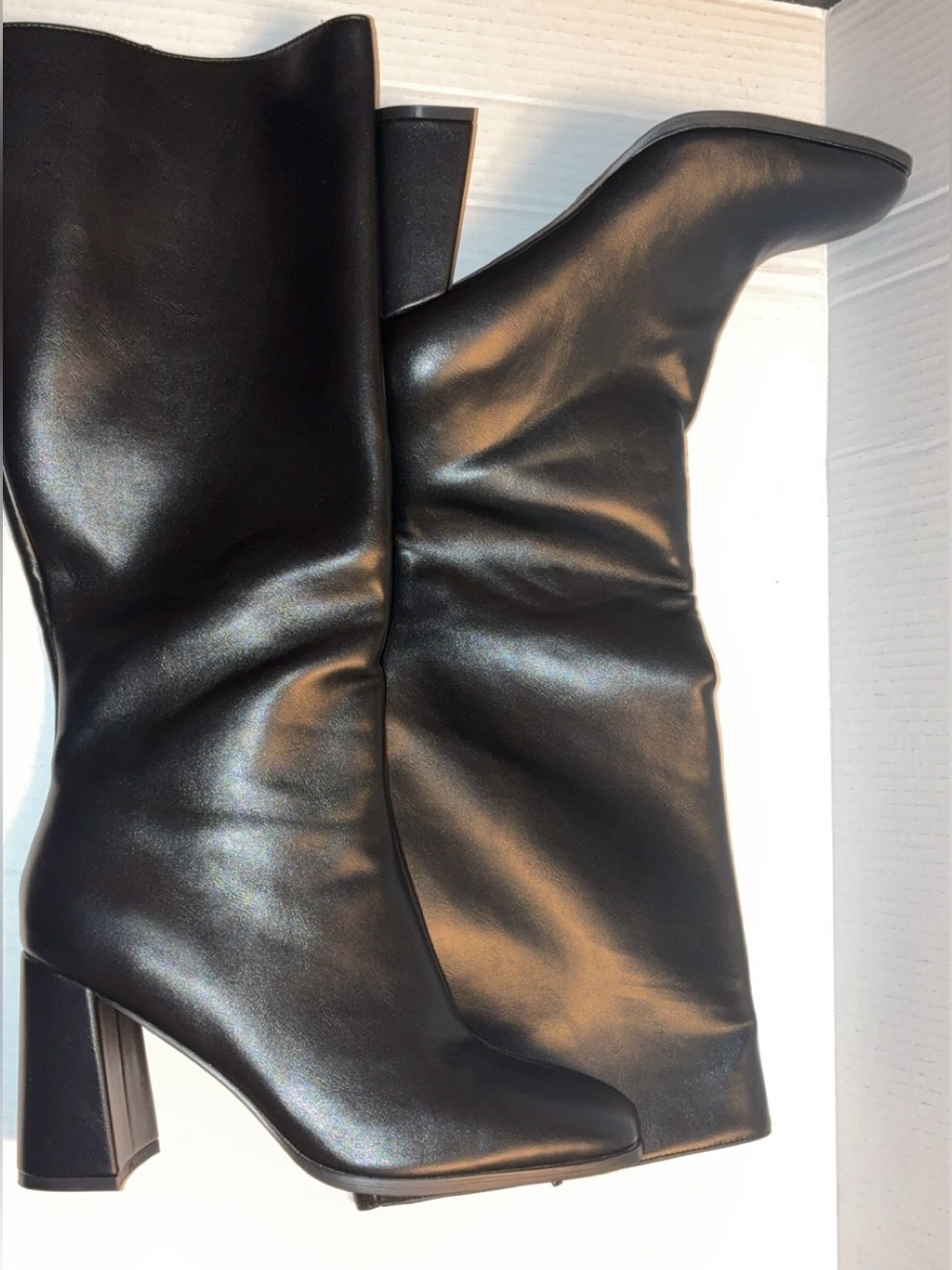 Dream Pairs Black Square-Toe Mid-Calf Heeled Boots - Picture 5 of 7